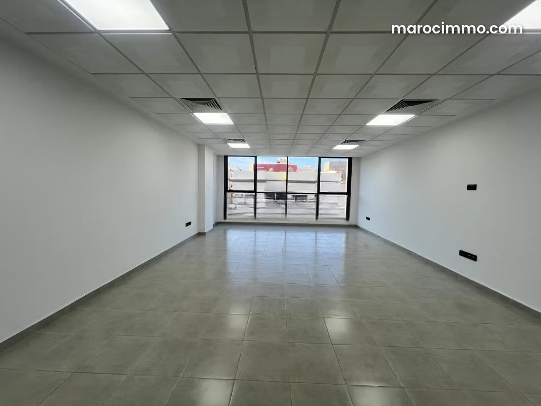 64 sqm office for rent in Oulfa, Casablanca, with parking included — Casablanca