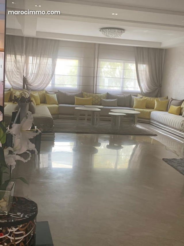 174m² 3-Bedroom Furnished Apartment for Rent - 1 Personal Room — Casablanca