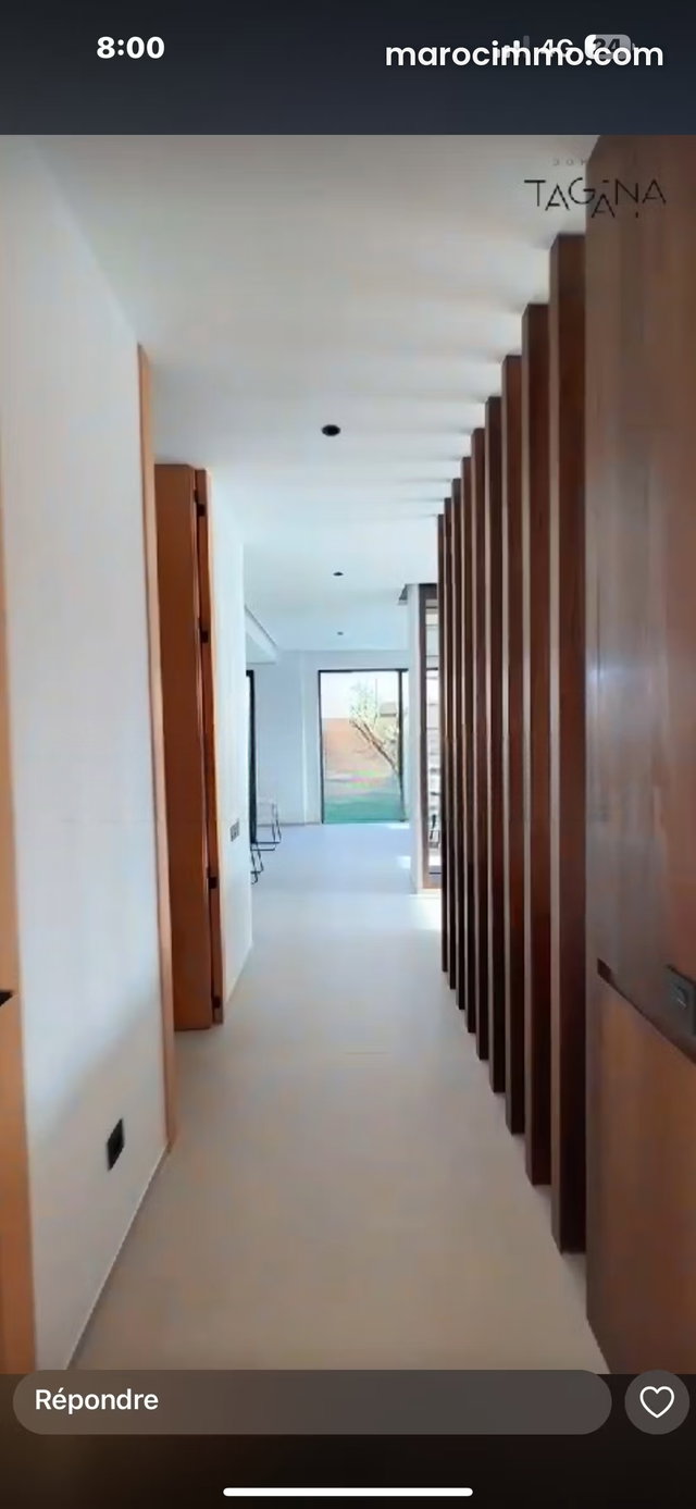 Villa de haut standing à vendre à Route de Tahanaout. Surface totale 260 m². Meublé — 2