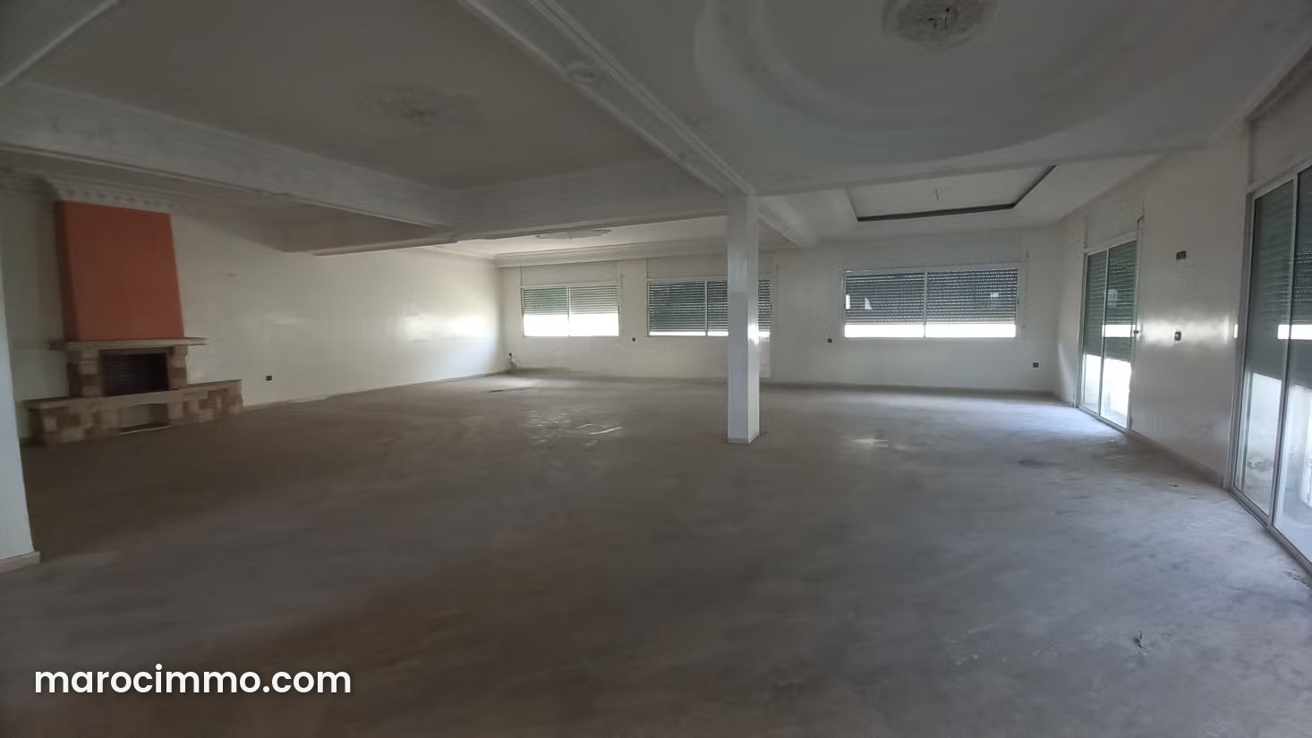 540 sqm Villa with Garden in Mandarona, Casablanca — Casablanca