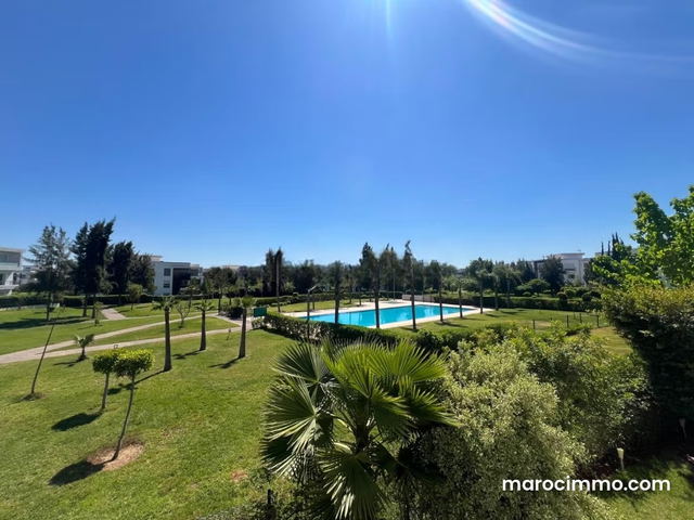 Superbe appartement sans vis à vis — Bouskoura
