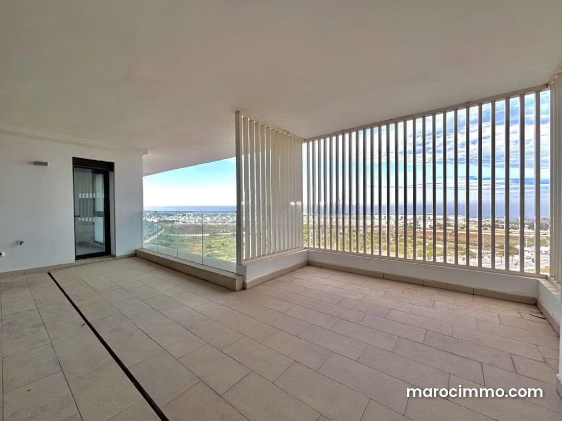 205 m² Apartment with Sea Views and Terrace, Aïn Diab, Casablanca — Casablanca