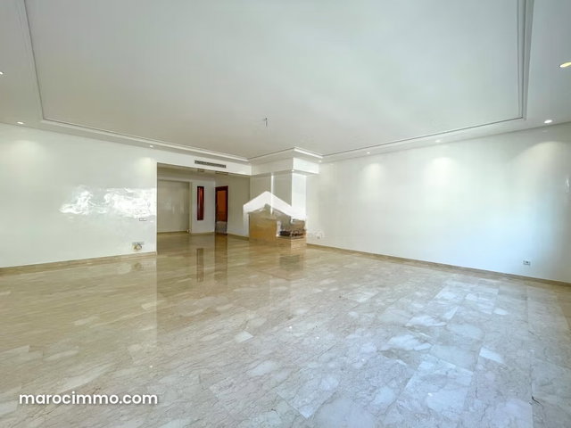 Magnificent Apartment for Rent in Racine Neighborhood — 2