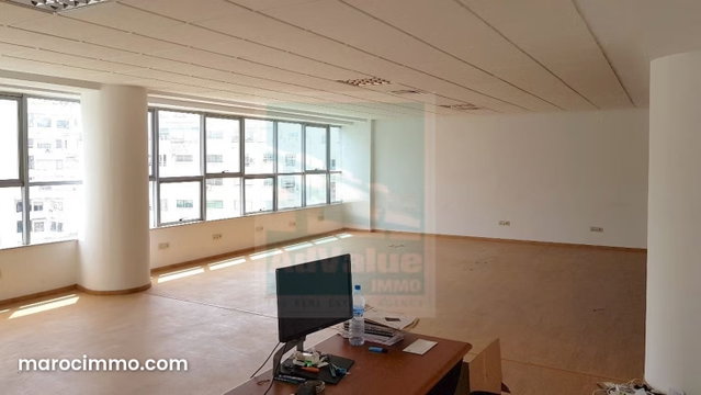 DL. 374: Plateau bureau de 136 m² à Abdelmoumen — 4
