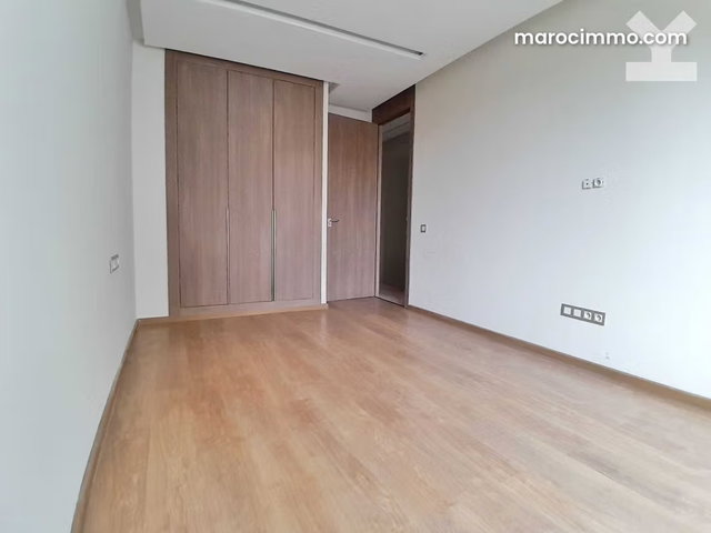 Appartement à Louer de 108.0 m² à Casablanca, Oasis — 3