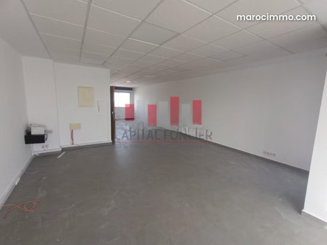 Plateau bureau de 62m2 à la location Bourgogne — 3
