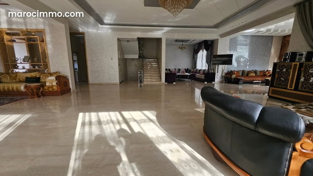 Isolated Villa for Sale in Qrt POLO — 3