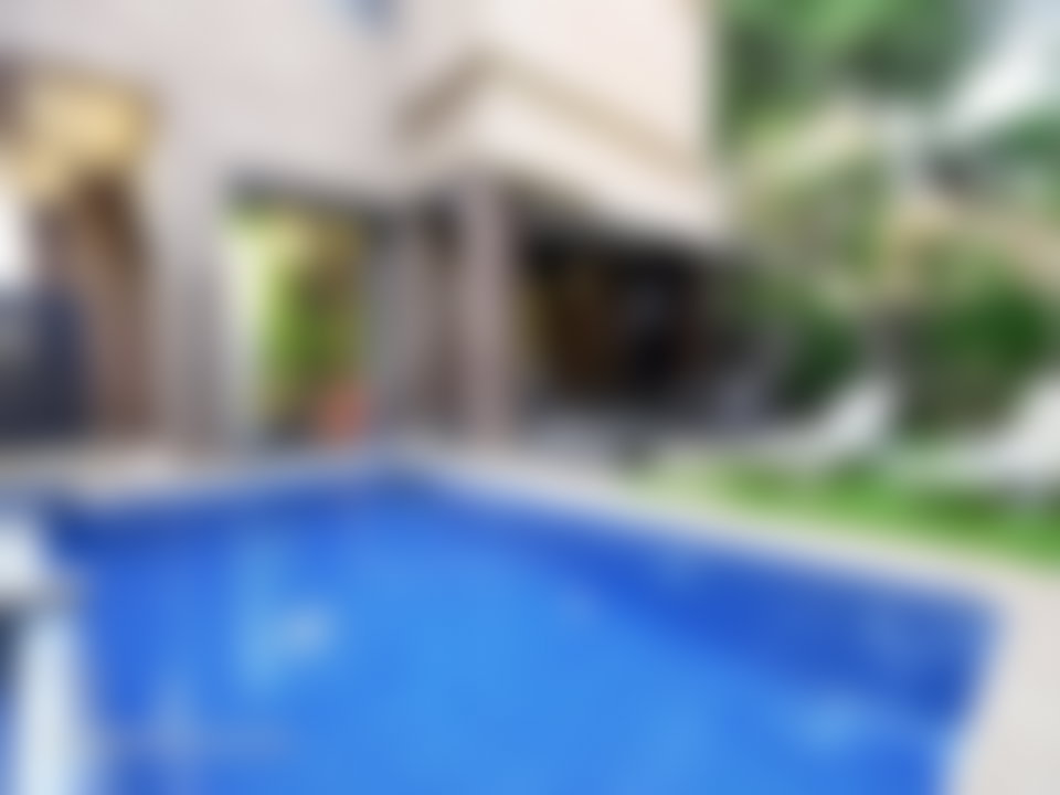 فيلا مفروشة بمسبح خاص للكراء في حي طارق بمراكش
