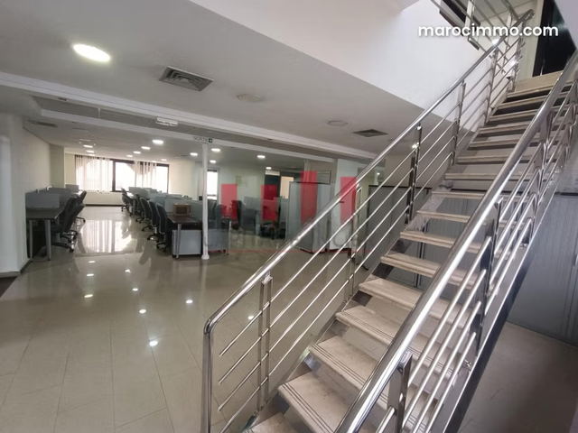 Plateau bureau en Duplex de 766m2 utiles ainsi que 316 de terrasse à la locartion Bd Abdelmoumen — الدار البيضاء