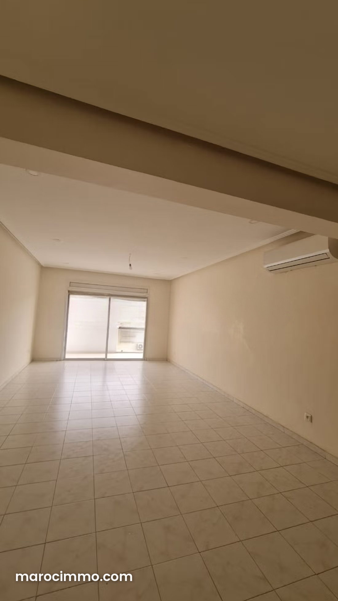 4-room apartment with fireplace for rent in Agdal, Rabat — Rabat