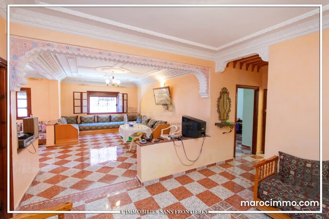 Maison vide à vendre à Mhamid AV. Annakhil, Marrakech — 2 façades — 109 m² — 5