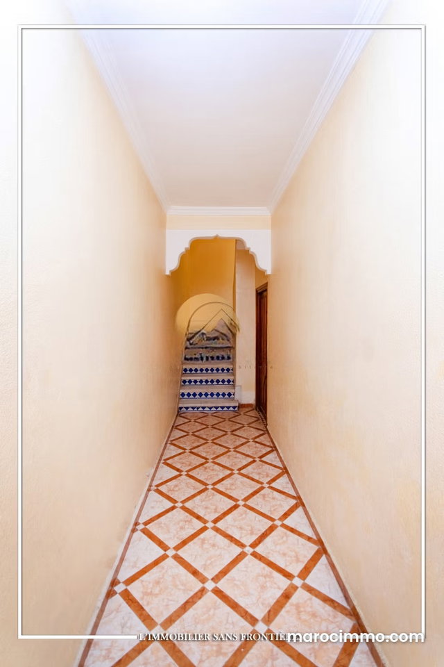 Maison vide à vendre à Mhamid AV. Annakhil, Marrakech — 2 façades — 109 m² — 2