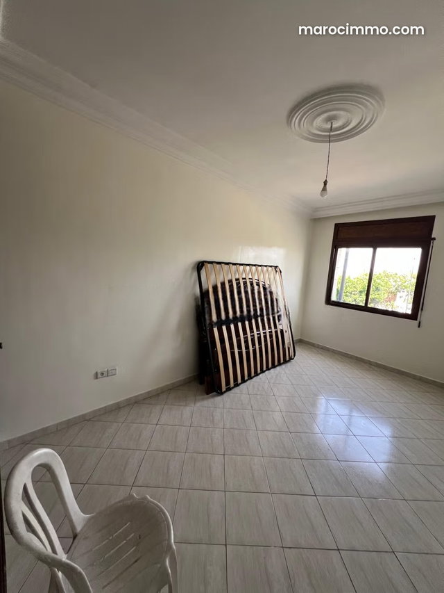 Appartement sur boulevard taddart a vendre — 5