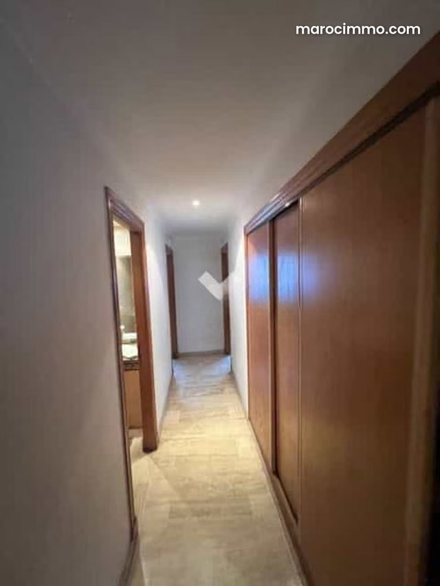 Appartement à Vendre de 116.0 m² à Casablanca, Racine — 3