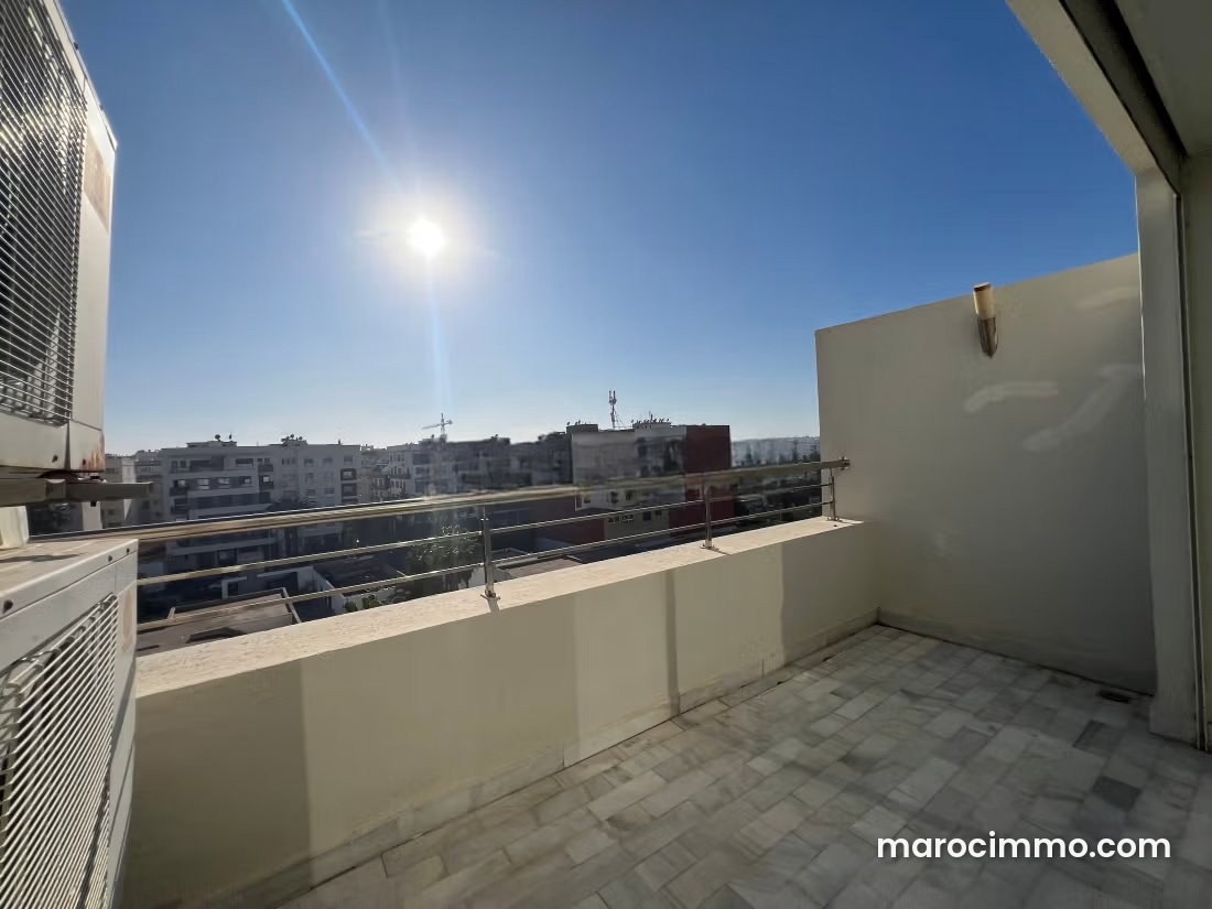 2-Bedroom Apartment with Terrace, Bourgogne, Casablanca — Casablanca