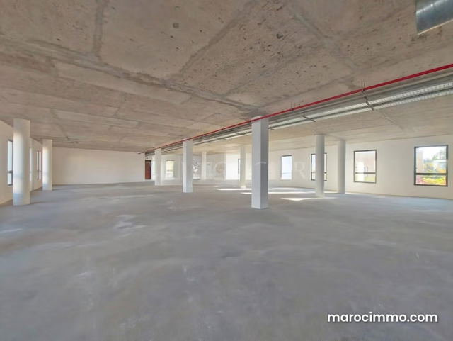 Raw Office Space for Rent 400m2 in Anfa, Casablanca — Casablanca