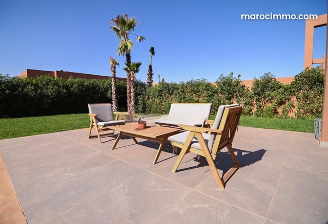 Magnifique villa à vendre à Route Amizmiz. 5 pièces confortables. Air conditionné et cheminée — 5