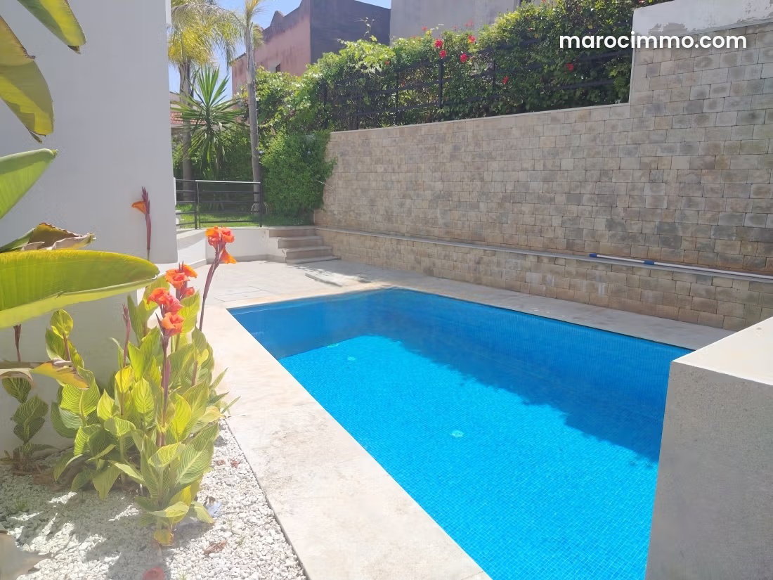 Villa 640 m² avec piscine, Bir Rami Est, Kénitra — Kénitra