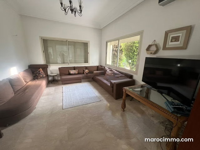 Villa de luxe à vendre à Ain Diab. 4 chambres. Tout confort avec cheminée et climatisation — 5