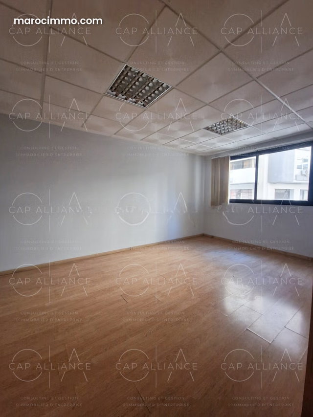 Appartement bureau à vendre — 5