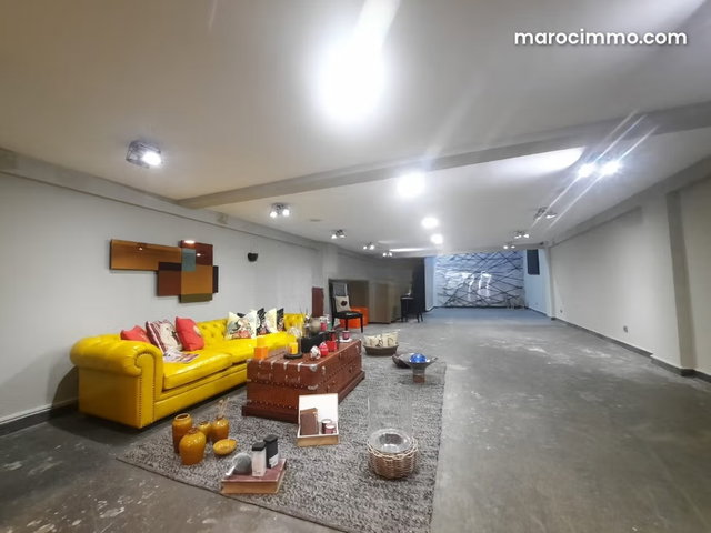 Commercial Property for Sale in Triangle d’Or — 4
