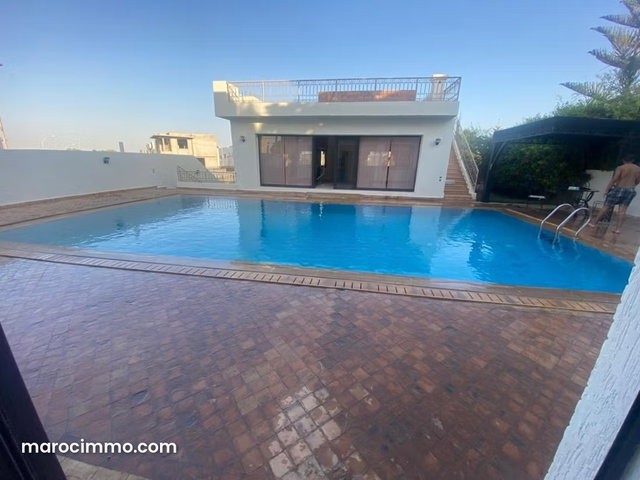 Villa 700 m2 a vendre piscine a sonaba founty — 2