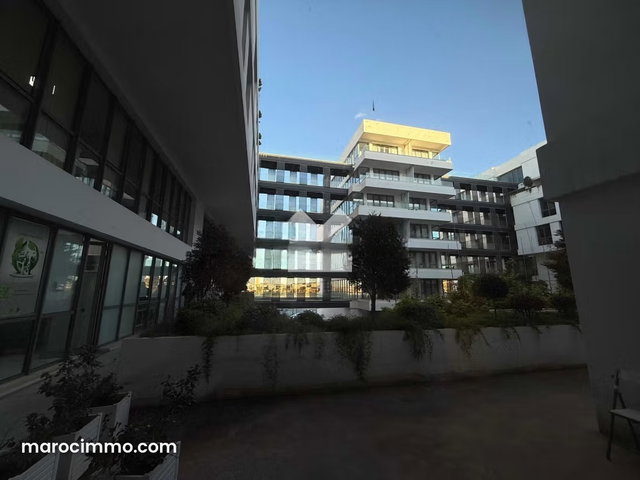 Bureau à Louer de 180.0 m² à Casablanca, Sidi Maarouf — 5