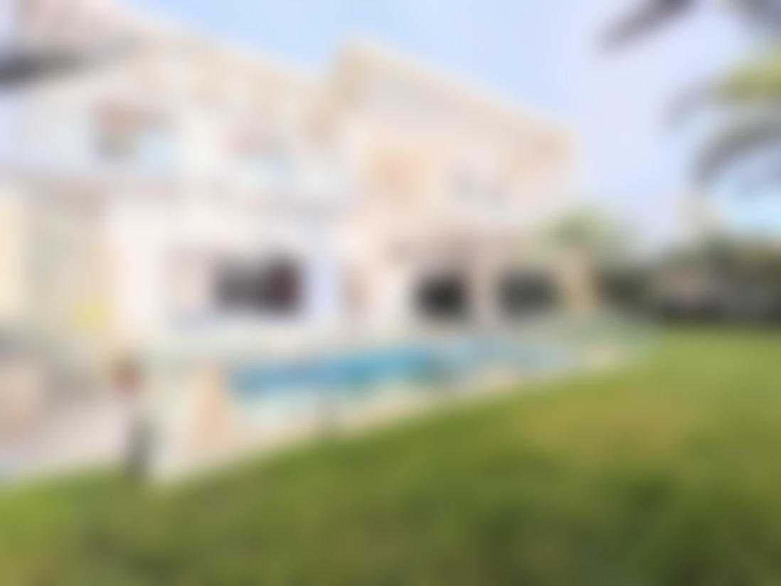 Villa meublée à louer à Bouskoura centre