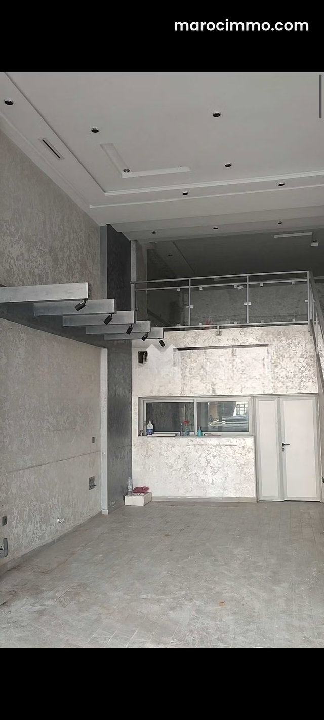 Local commercial à Vendre de 140.0 m² à Marrakech, Semlalia — 3