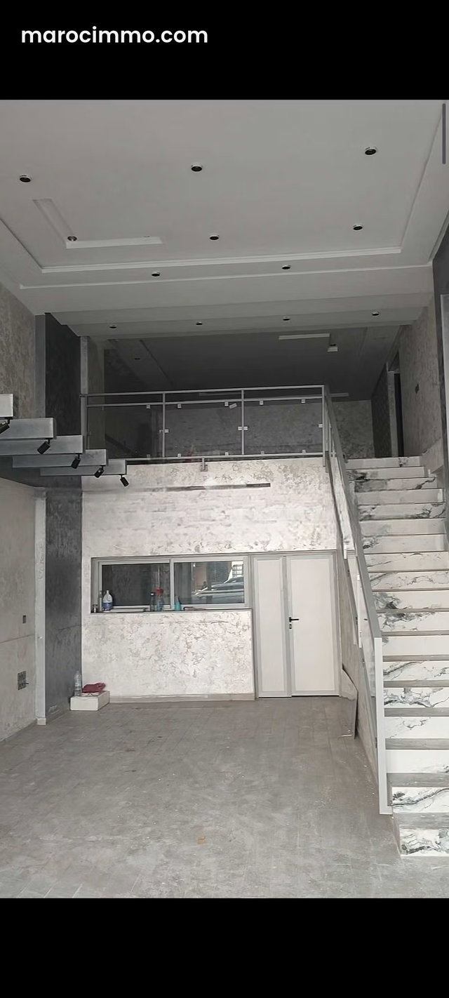 Local commercial à Vendre de 140.0 m² à Marrakech, Semlalia — 2