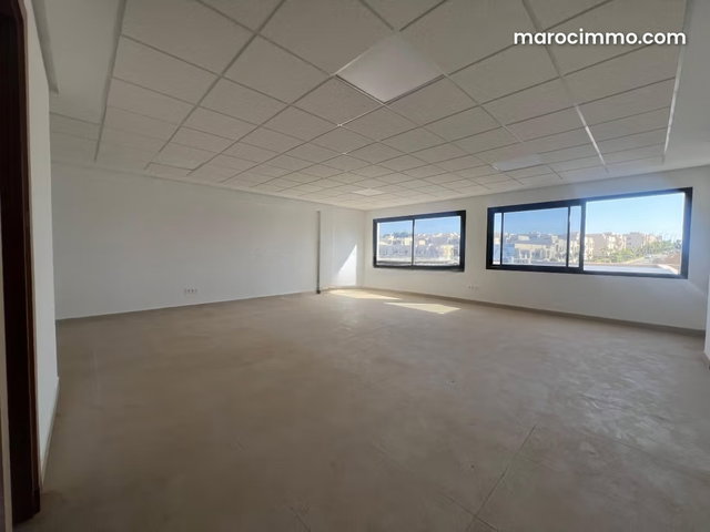 EXCLUSIVITY Premium Office in Professional Building — 2