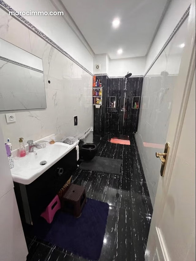 Superbe appartement à vendre à 15 min de Guéliz. Surface totale 100.0 m² — 2