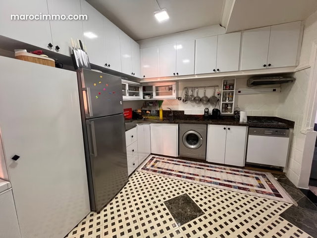 Superbe appartement à vendre à 15 min de Guéliz. Surface totale 100.0 m² — 3