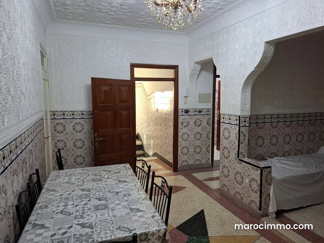 Belle maison de 3 étages au prix intéressant — 3