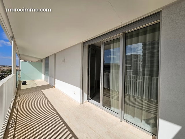 2-Bedroom Apartment of 74m² – 1 Bedroom – Terrace — 2