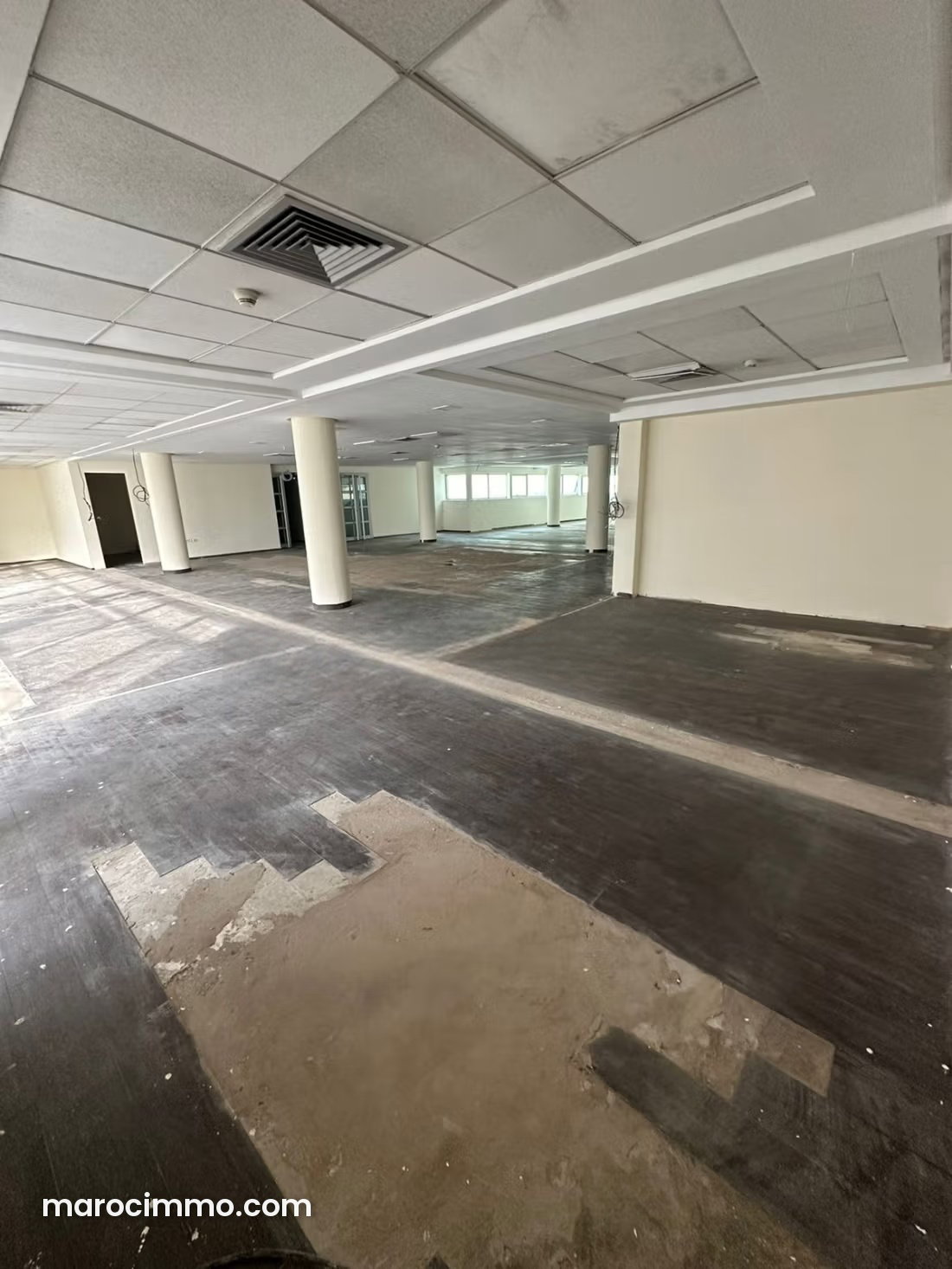 350 sqm Office in Racine, Casablanca, Flexible Layout for Rent — Casablanca