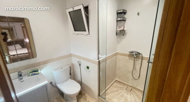 Vend appartement à Agdal. 2 chambres. Avec garage et ascenseur — 3