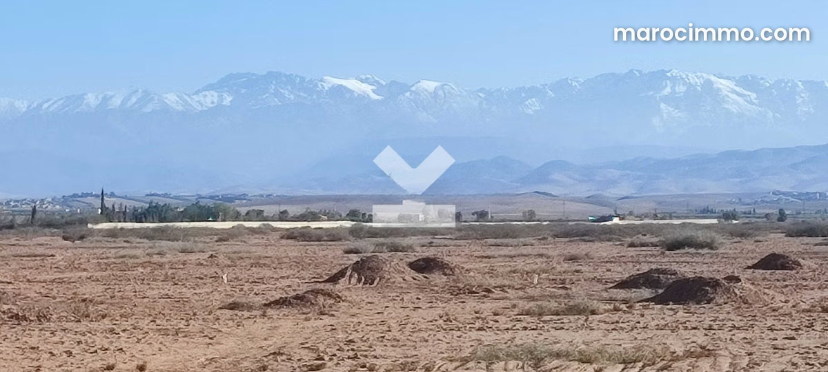 Terrain à Vendre de 18036.0 m² à Marrakech, Route D'Amizmiz