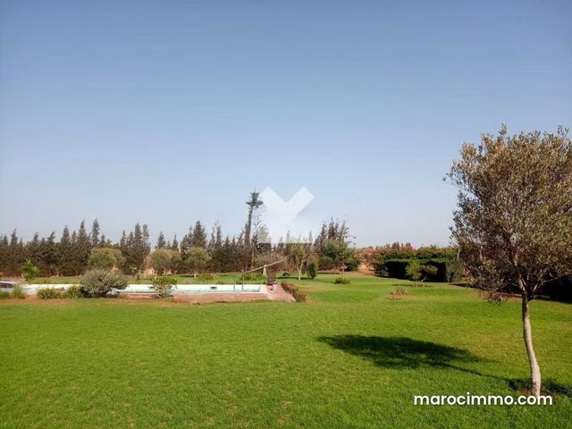 Villa à Vendre de 10520.0 m² à Bouskoura, Bouskoura — 3