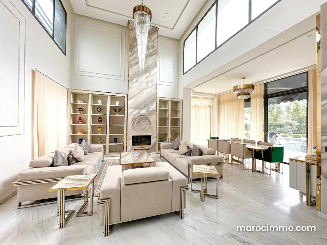 700 m² Villa on a 2,700 m² Plot for Sale in Souissi, Rabat — Rabat
