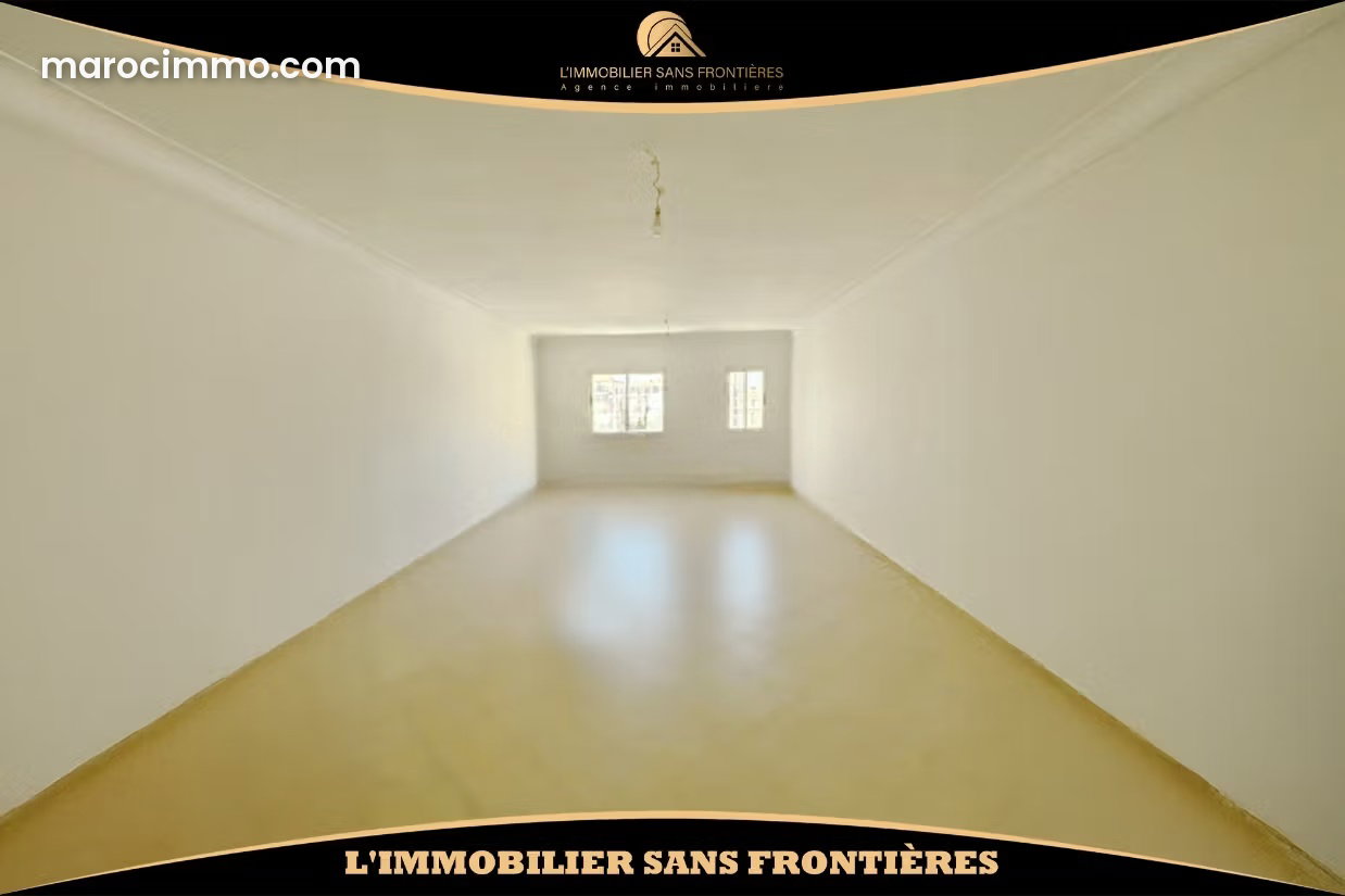Bureau 50 m² à louer à Guéliz Marrakech immeuble avec ascenseur — Marrakech