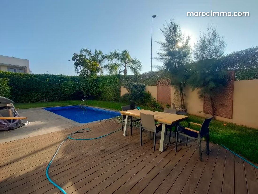 Villa avec piscine à louer à Dar Bouazza — Dar Bouazza