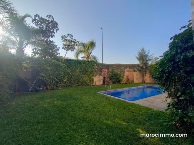 Villa t5 meublee 4ch. Piscine res. Securisee — 2