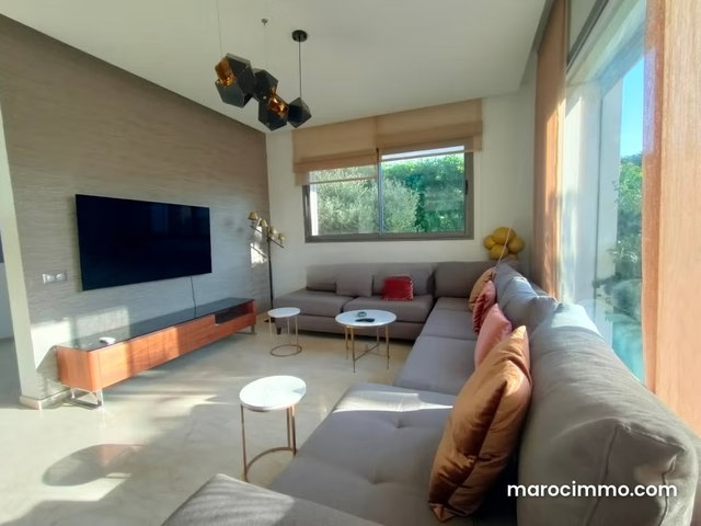 Villa t5 meublee 4ch. Piscine res. Securisee — 3