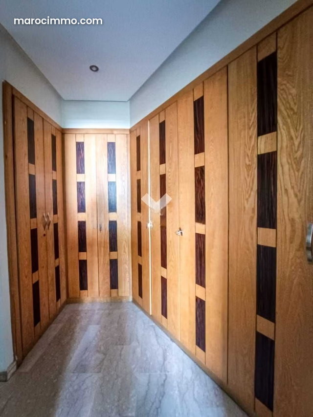 Appartement à Vendre de 145.0 m² à Casablanca, Plateau — 5