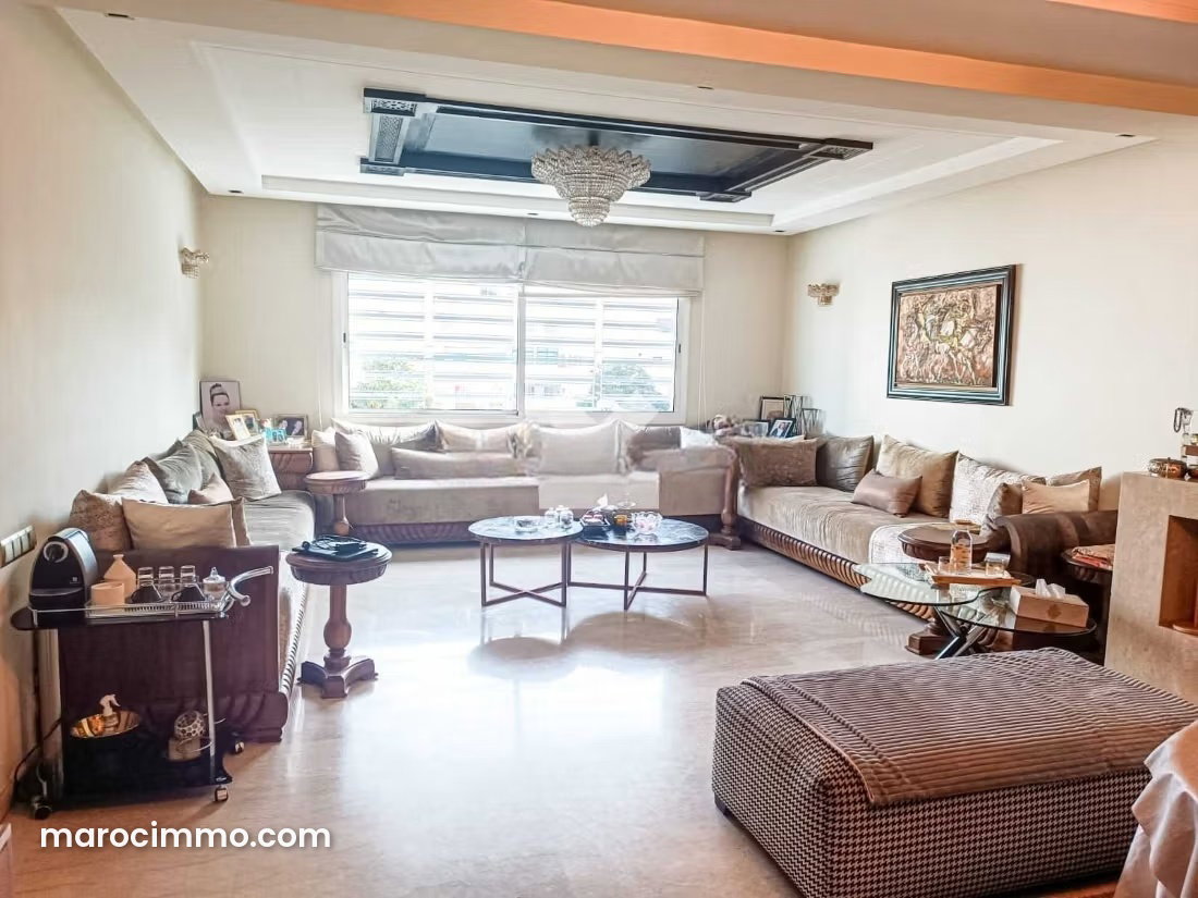 5-Room Apartment in Al Batha, Casablanca, with Garage — Casablanca