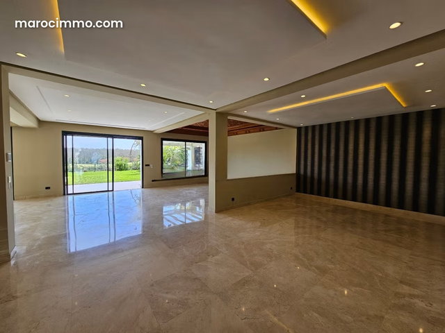 Villa t5 vide de 600m² front golf et foret 4 ch — 4