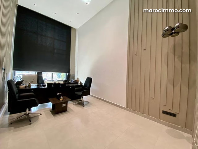 Plateau de bureau RDC 350 m² Franceville — 4