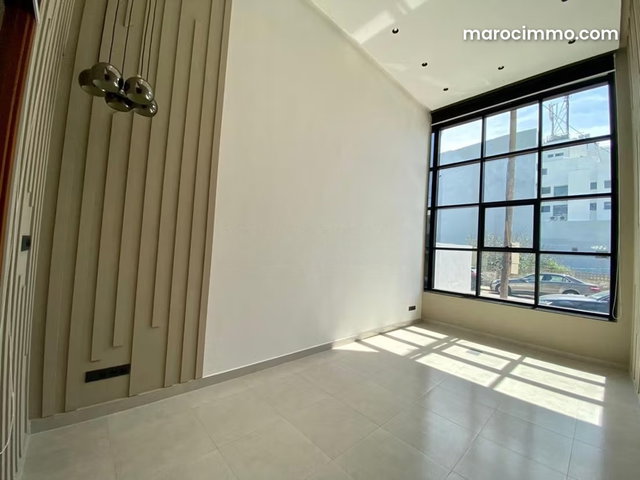 Plateau de bureau RDC 350 m² Franceville — 5