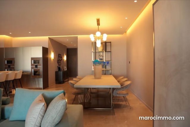Charming 3 Bedroom Apartment for Sale with Sea View — 2